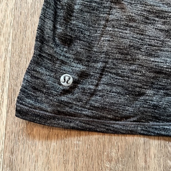 Lululemon long sleeve tee - Picture 5 of 5